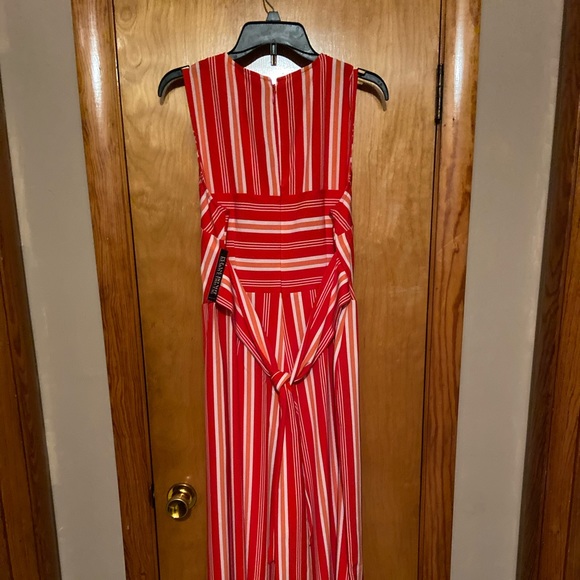 NY& Company Romper - Picture 2 of 2